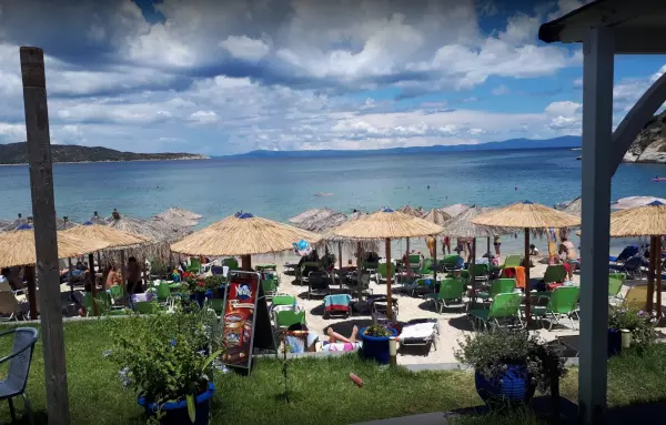 Blue Pearl beach bar